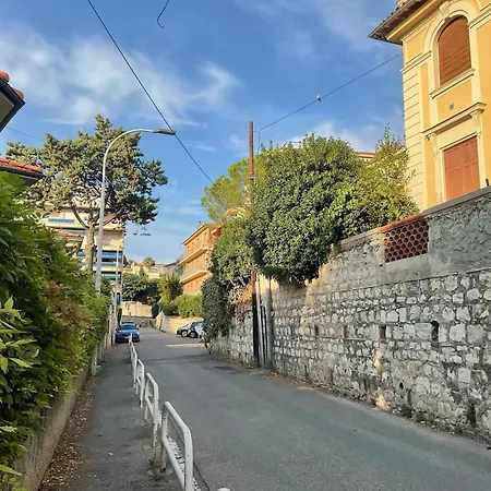 Lympia - One Bedroom Near The Port Apartment Nice