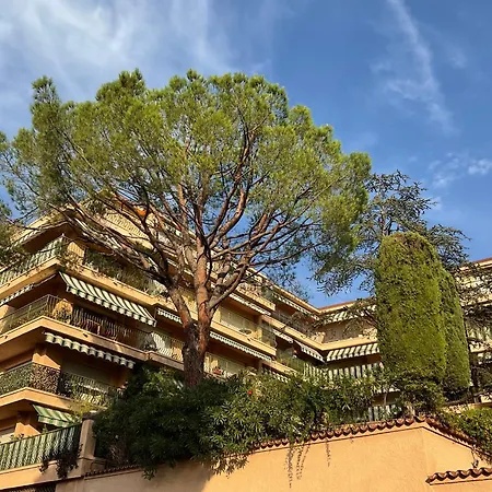 Appartamento Lympia - One Bedroom Near The Port Nizza