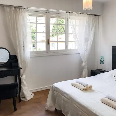 公寓 Lympia - One Bedroom Near The Port